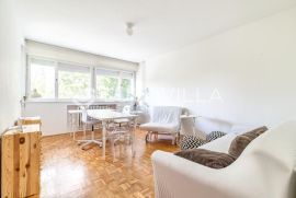 Zagreb, Srednjaci, jako lijep dvosoban stan na 2. katu kvalitetne starogradnje, Zagreb, Appartement