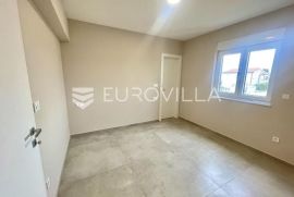 Privlaka, Škrapavac, dvosoban stan na prvom katu moderne zgrade s pogledom na more, Privlaka, Appartment