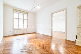 Zagreb, Centar funkcionalan poslovni prostor u Amruševoj ulici 130 m², Zagreb, Commercial property