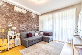 Trnje, Zaharova ulica, prekrasan četverosoban stan + parking, Zagreb, Appartment