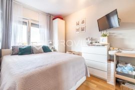 Trnje, Zaharova ulica, prekrasan četverosoban stan + parking, Zagreb, Appartement