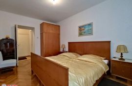 ISTRA, RAŠA, STAN SA GARAŽOM I POM.OBJEKTOM, EKSKLUZIVNO, Raša, Apartamento