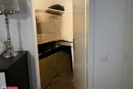 ISTRA, PULA - CENTAR, DVOSOBNI STAN, VISOKO POTKROVLJE, Pula, Apartamento