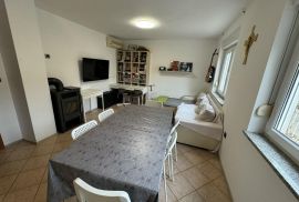 Stan sa podzemnom garažom, Pula, Istra, Pula, Apartamento