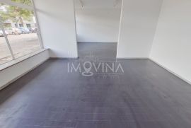 Poslovni prostor za najam 77m2, Dobrinja, Sarajevo Novi Grad, Propiedad comercial