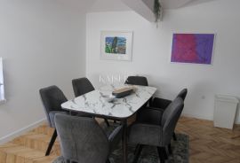 Opatija, centar, dvosoban stan I red do mora, Opatija, Appartment