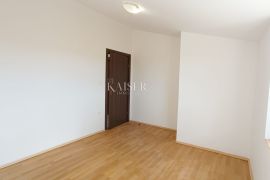 Vodnjan, okolica- adaptirana kuća 140m2 s pogledom na more, Vodnjan, Haus