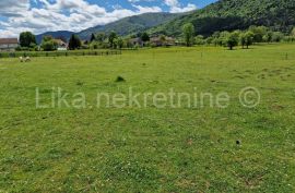 ČOVIĆI ( Otočac ) - građevinsko zemljište u blizini rijeke Gacke, Otočac, Terreno