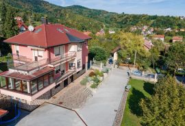 EKSKLUZIVNA VILA U PODNOŽJU MEDVEDNICE - LUKSUZ I KOMFOR NA 550m2, Stenjevec, Kuća