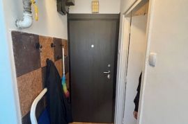 STAN SA  VELIKOM SOBOM U BLIZINI TREŠNJEVAČKOG PLACA, Trešnjevka - Sjever, Appartment