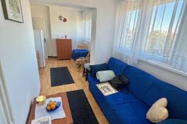 STAN SA  VELIKOM SOBOM U BLIZINI TREŠNJEVAČKOG PLACA, Trešnjevka - Sjever, Flat