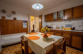 SUPER PRILIKA U CENTRU GRADA, Rijeka, Apartamento