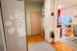 STAN NA VRHUNSKOJ LOKACIJI !!, Maksimir, Appartement