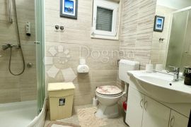 ODLIČAN STAN ZA NAJAM - MATULJI, Opatija - Okolica, Appartement