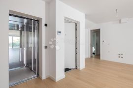 OPATIJA, centar, PENTHOUSE, 261 m2, Opatija, Appartement