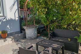 Matulji, Bregi, kuća 158m2, pogled na more, samo u REMAX-u, Matulji, Famiglia