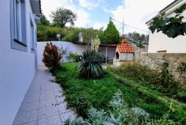 Matulji, Bregi, kuća 158m2, pogled na more, samo u REMAX-u, Matulji, Famiglia