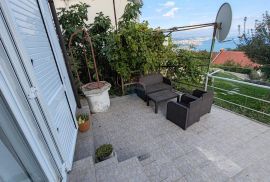 Matulji, Bregi, kuća 158m2, pogled na more, samo u REMAX-u, Matulji, Ev