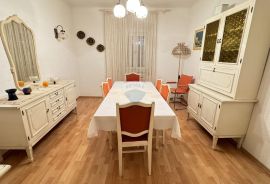 Rijeka, Centar - stan 126m2, 1.kat, Rijeka, Appartement