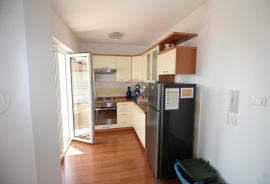 OTOK KRK-PINEZIĆI apartman sa pogledom na more i garažom, Krk, Appartment