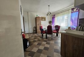 Kuća, Vrbovsko - 120 m2, Vrbovsko, Famiglia