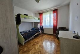 Kuća, Vrbovsko - 120 m2, Vrbovsko, Famiglia