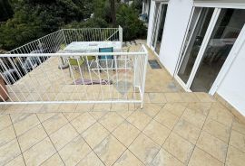 Opatija - stan za dugoročni najam 3S+DB 70m2, Opatija, Kвартира