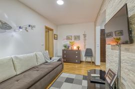 MATULJI,JUŠIĆI- 2 stana sveukupne površine 62 m2, Matulji, Flat