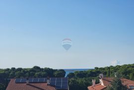 Istra, Premantura, samostojeća kuća s pogledom na more blizu plaže, Medulin, Famiglia