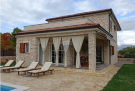 OTOK KRK-DOBRINJ moderna mediteranska kamena villa s bazenom i okućnicom, Dobrinj, Ev