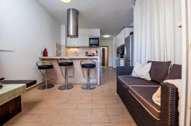 Rovinj,2 uređena stana,350m od plaže, Rovinj, Appartment