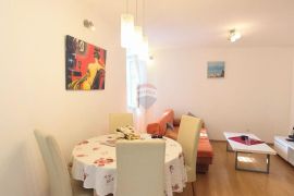 Istra, Rovinj - ODLIČNA PRILIKA- stan i veliki podrum, Rovinj, Appartement