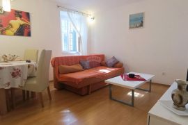 Istra, Rovinj - ODLIČNA PRILIKA- stan i veliki podrum, Rovinj, Apartamento