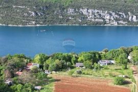 Rovinj, veliko poljoprivredno zemljište 200 metara od mora, Rovinj, Terrain