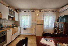 Dramalj,Crikvenica - stan 2s+db sa terasom s pogledom i parkirnim mjestom, Crikvenica, Apartamento