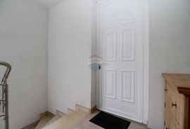 ISTRA, KAŠTEL - Trosobni stan 87 m2 s garažom, pogled more!, Buje, Flat