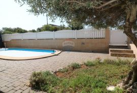 POREČ-stan s privatnim bazenom, Poreč, Apartamento