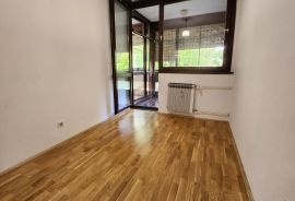 Špansko, 3SS + DB, odlična lokacija, Stenjevec, Appartement