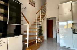 Baška - stan 51m2 s pogledom, parking, Baška, Apartamento