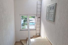 Baška - stan 51m2 s pogledom, parking, Baška, Apartamento