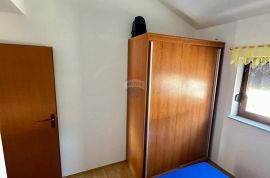 Baška - stan 51m2 s pogledom, parking, Baška, Apartamento