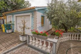 Poreč okolica, Apartmanska kuća s 4 apartmana, Poreč, Famiglia