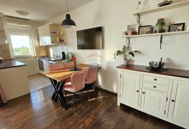 Rovinj, atraktivan stan s garažom, Rovinj, Apartamento