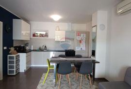 Istra, Novigrad - Dvosoban stan u prizemlju s vrtom, Novigrad, Apartamento