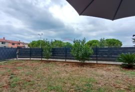 Istra, Novigrad - Dvosoban stan u prizemlju s vrtom, Novigrad, Apartamento