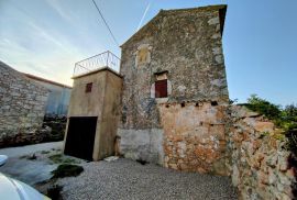 OTOK KRK- kamena kuća na prodaju, Krk, House