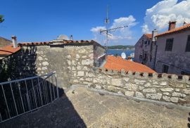 Rovinj,romantična kućica s terasom i pogledom na more iza crkve Sv.Eufemije, Rovinj, بيت