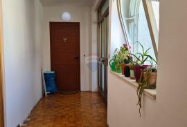 Stan u centru Poreča u blizini mora, Poreč, Apartamento