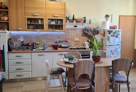 Stan u centru Poreča u blizini mora, Poreč, Apartamento