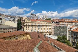 Rijeka, Centar, 109 m2, za adaptaciju, Rijeka, Wohnung